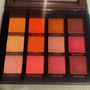 Ace Beaute Scarlet Dusk Eyeshadow Palette
